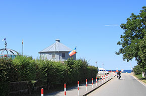Touristinfo am Hohenfelder Strand
